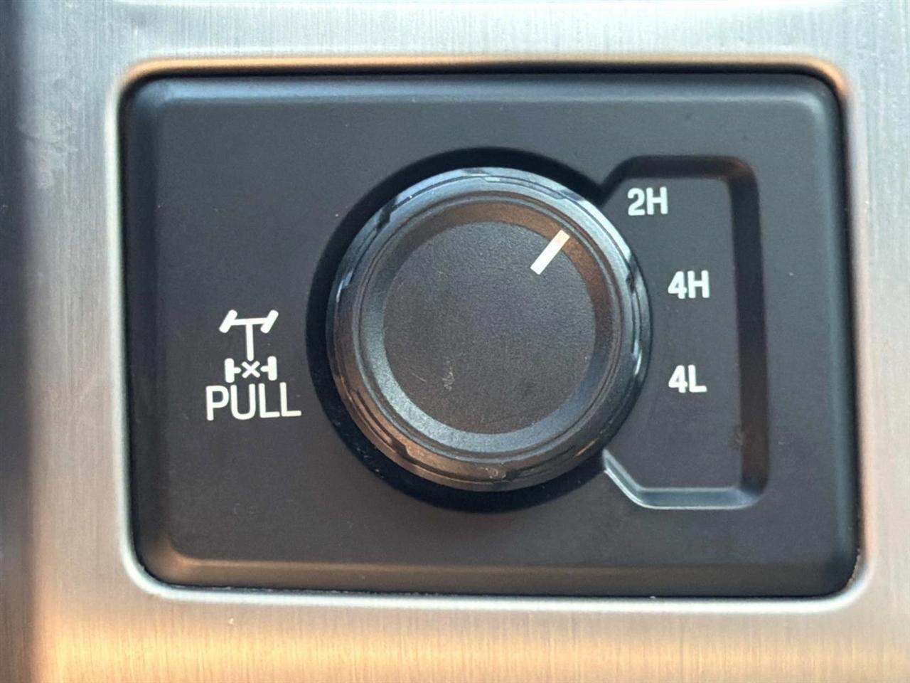 Ford Super Duty F-250 SRW King Ranch 4WD Crew Cab 8' Box 2017