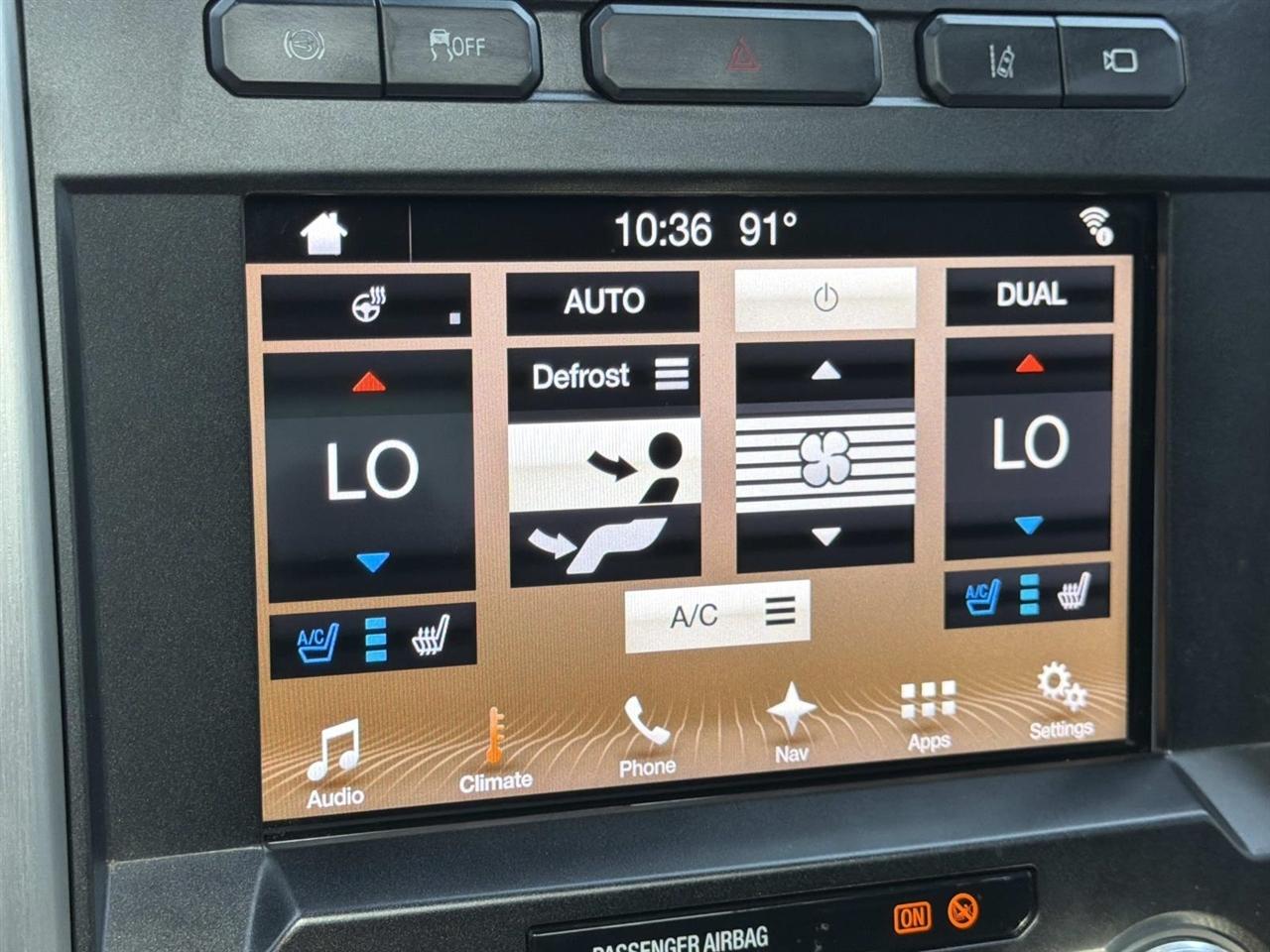 Ford Super Duty F-250 SRW King Ranch 4WD Crew Cab 8' Box 2017