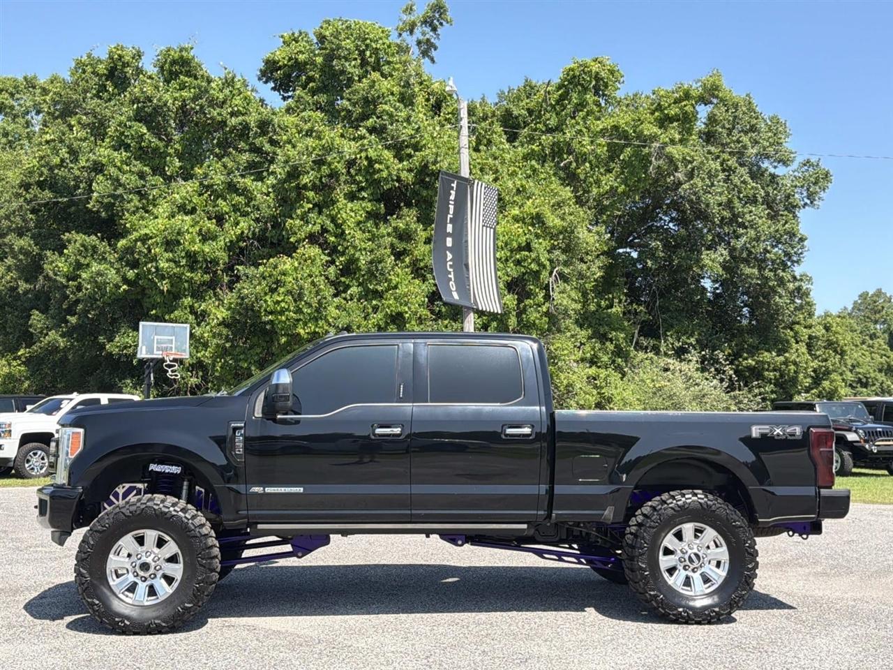 Ford Super Duty F-250 SRW King Ranch 4WD Crew Cab 8' Box 2017