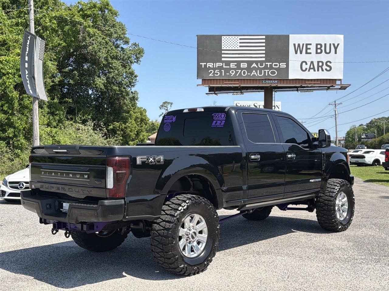 Ford Super Duty F-250 SRW King Ranch 4WD Crew Cab 8' Box 2017