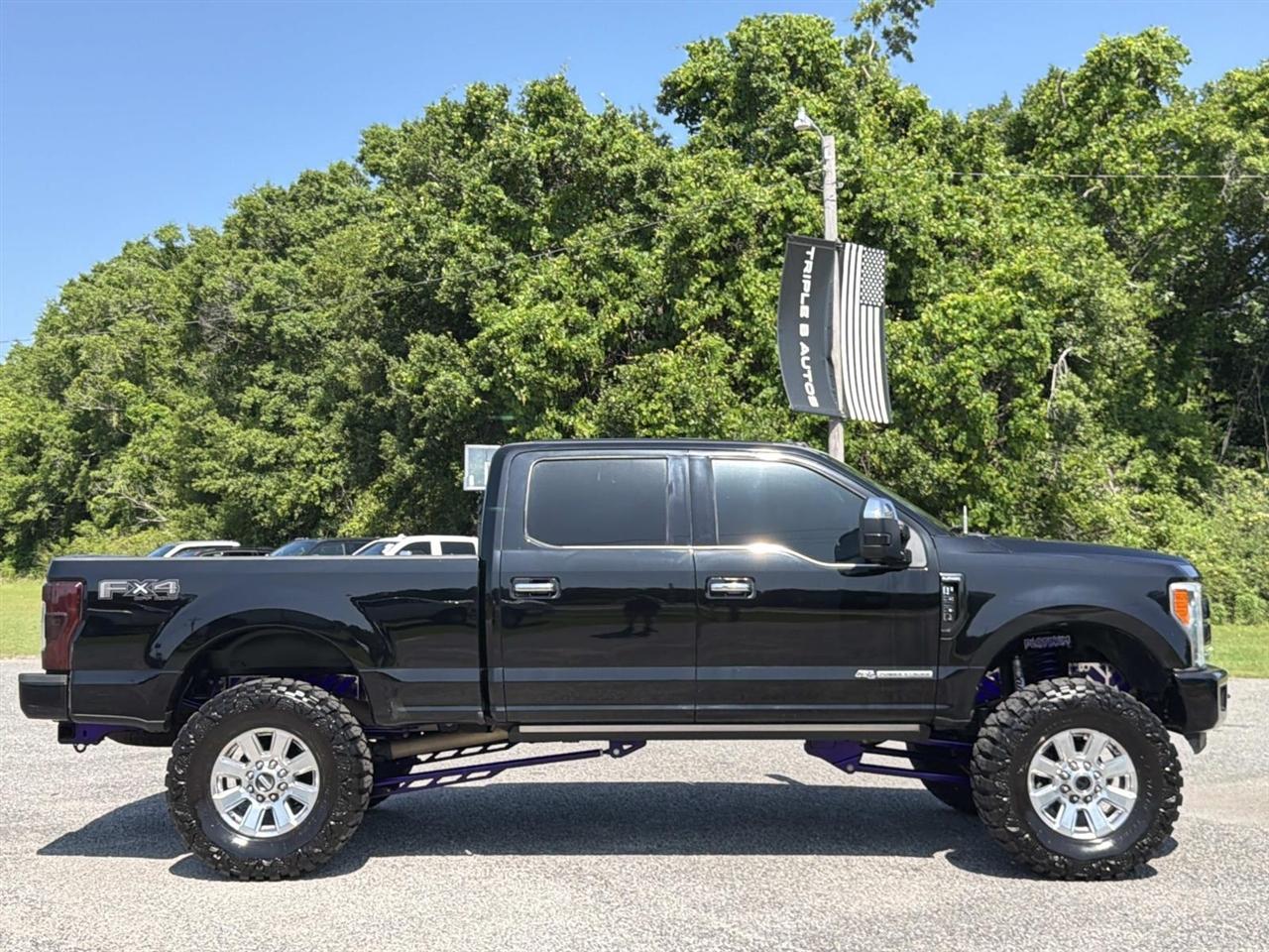 Ford Super Duty F-250 SRW King Ranch 4WD Crew Cab 8' Box 2017