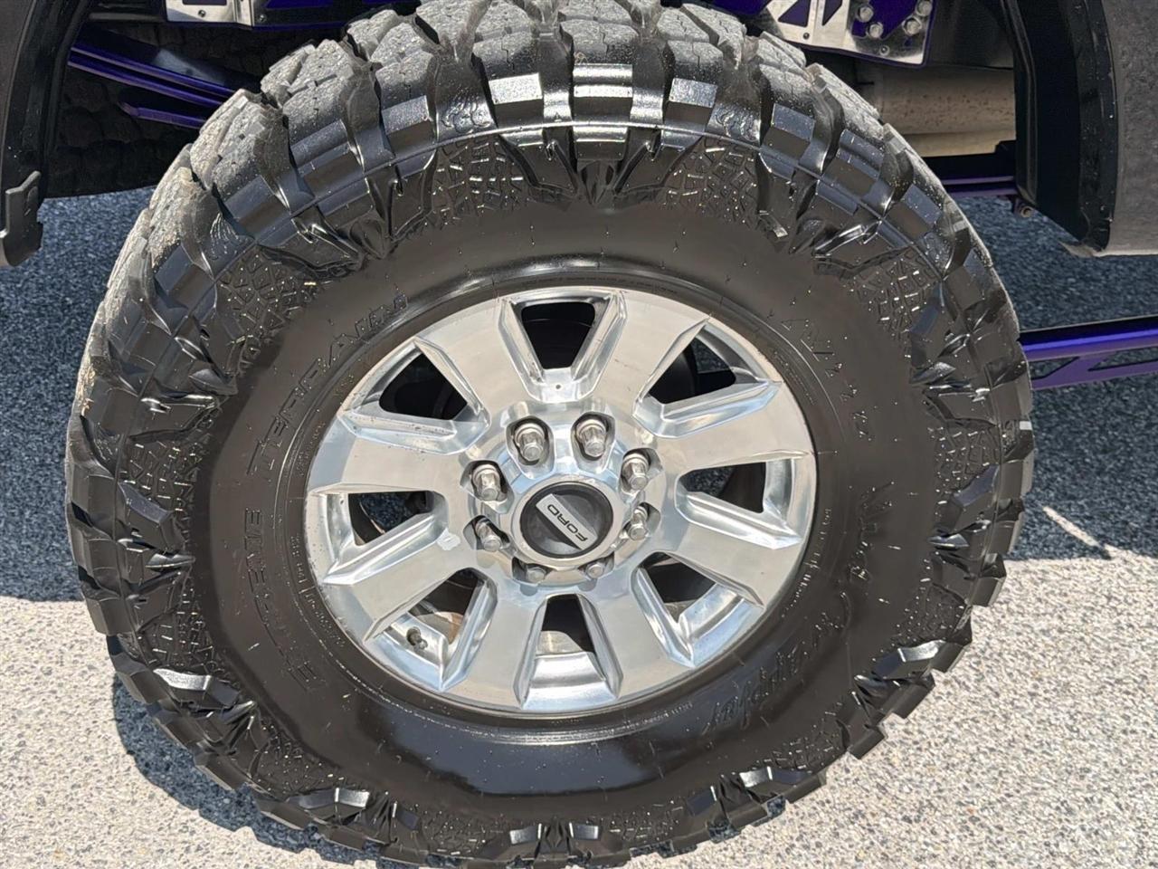 Ford Super Duty F-250 SRW King Ranch 4WD Crew Cab 8' Box 2017