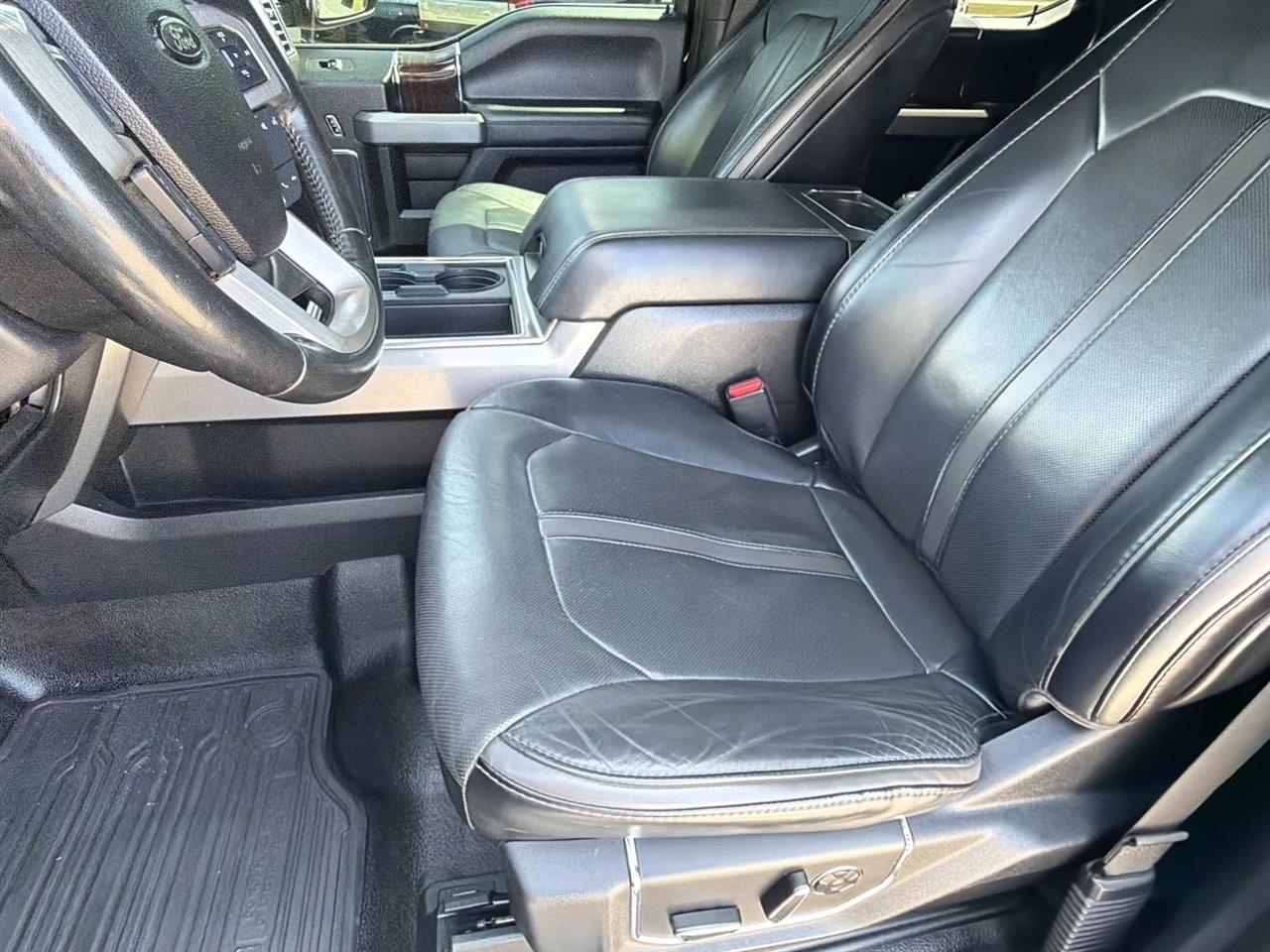 Ford Super Duty F-250 SRW King Ranch 4WD Crew Cab 8' Box 2017