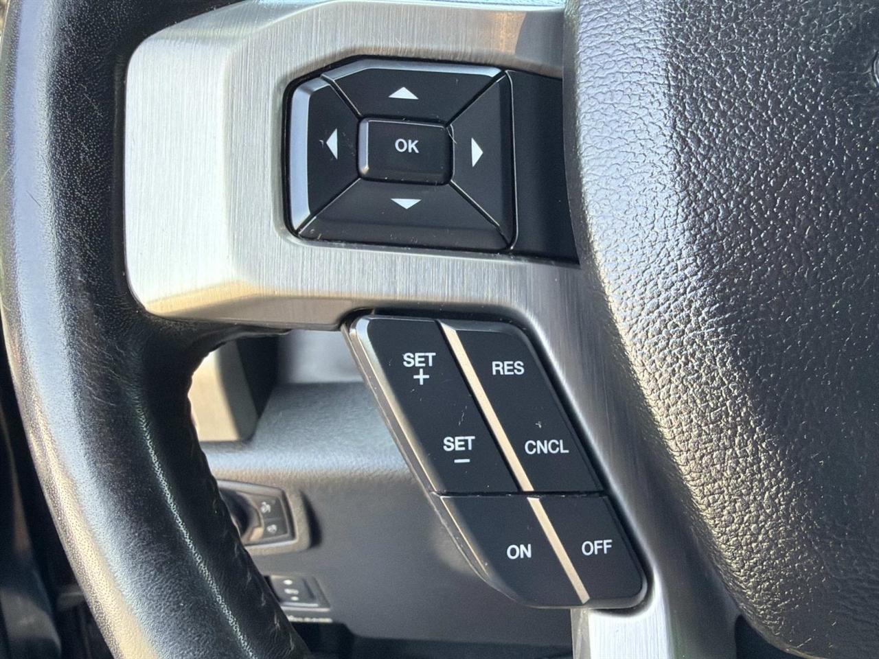 Ford Super Duty F-250 SRW King Ranch 4WD Crew Cab 8' Box 2017