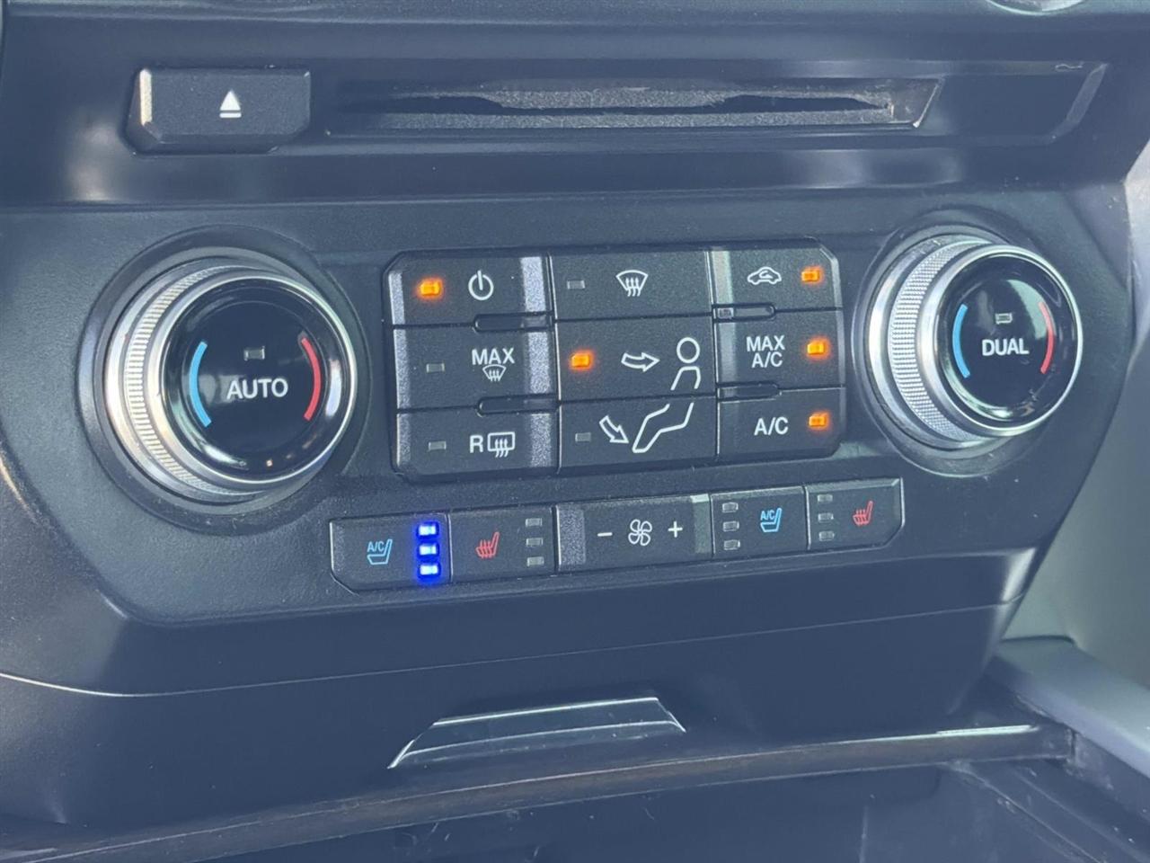 Ford Super Duty F-250 SRW King Ranch 4WD Crew Cab 8' Box 2017