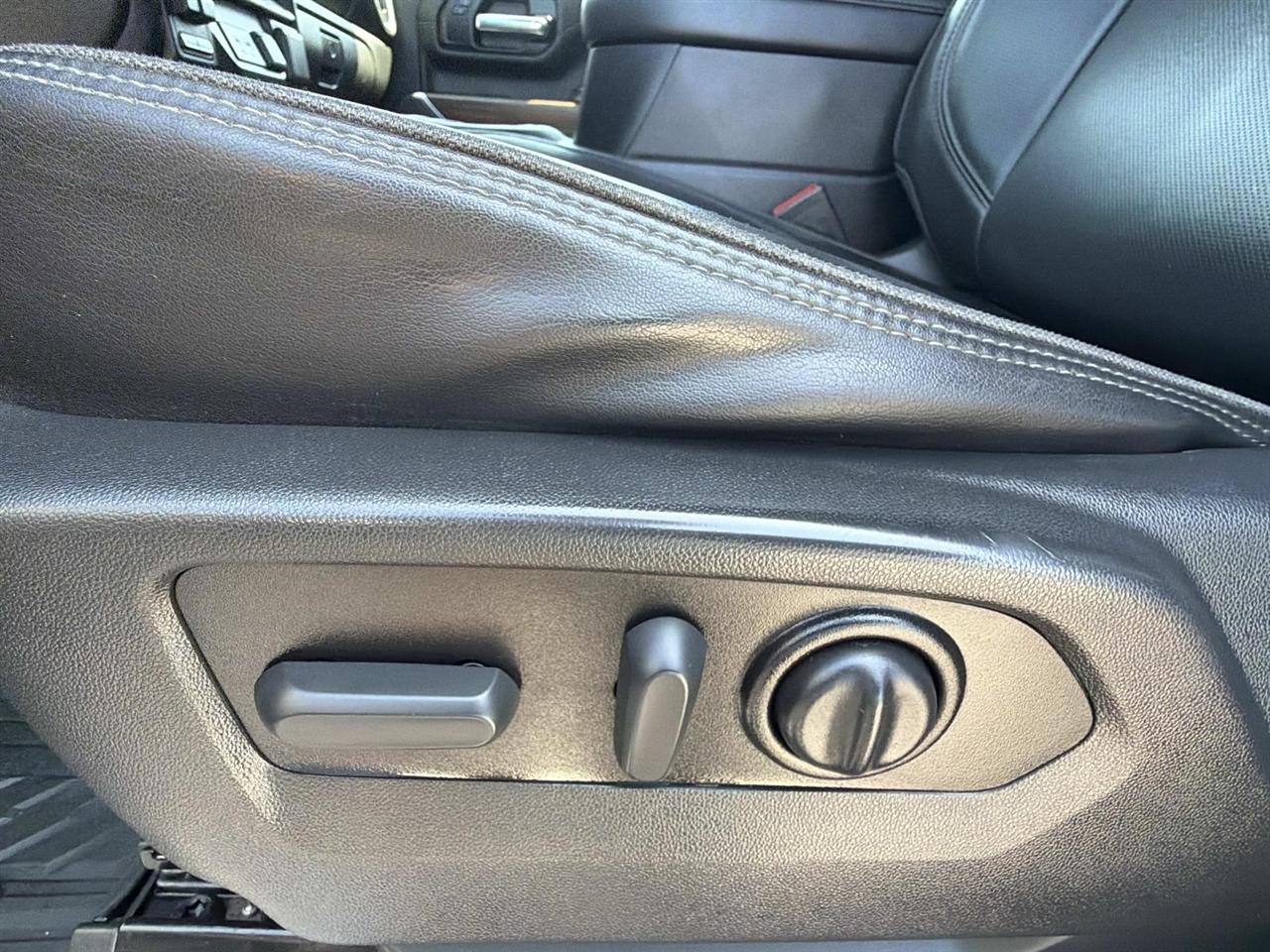 Chevrolet Silverado 2500HD 4WD Crew Cab 159" High Country 2022