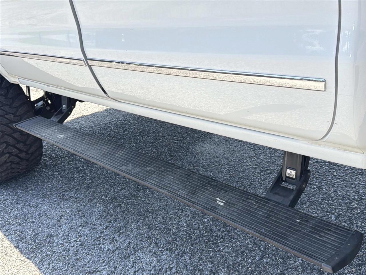 Chevrolet Silverado 2500HD 4WD Crew Cab 153.7" High Country 2019