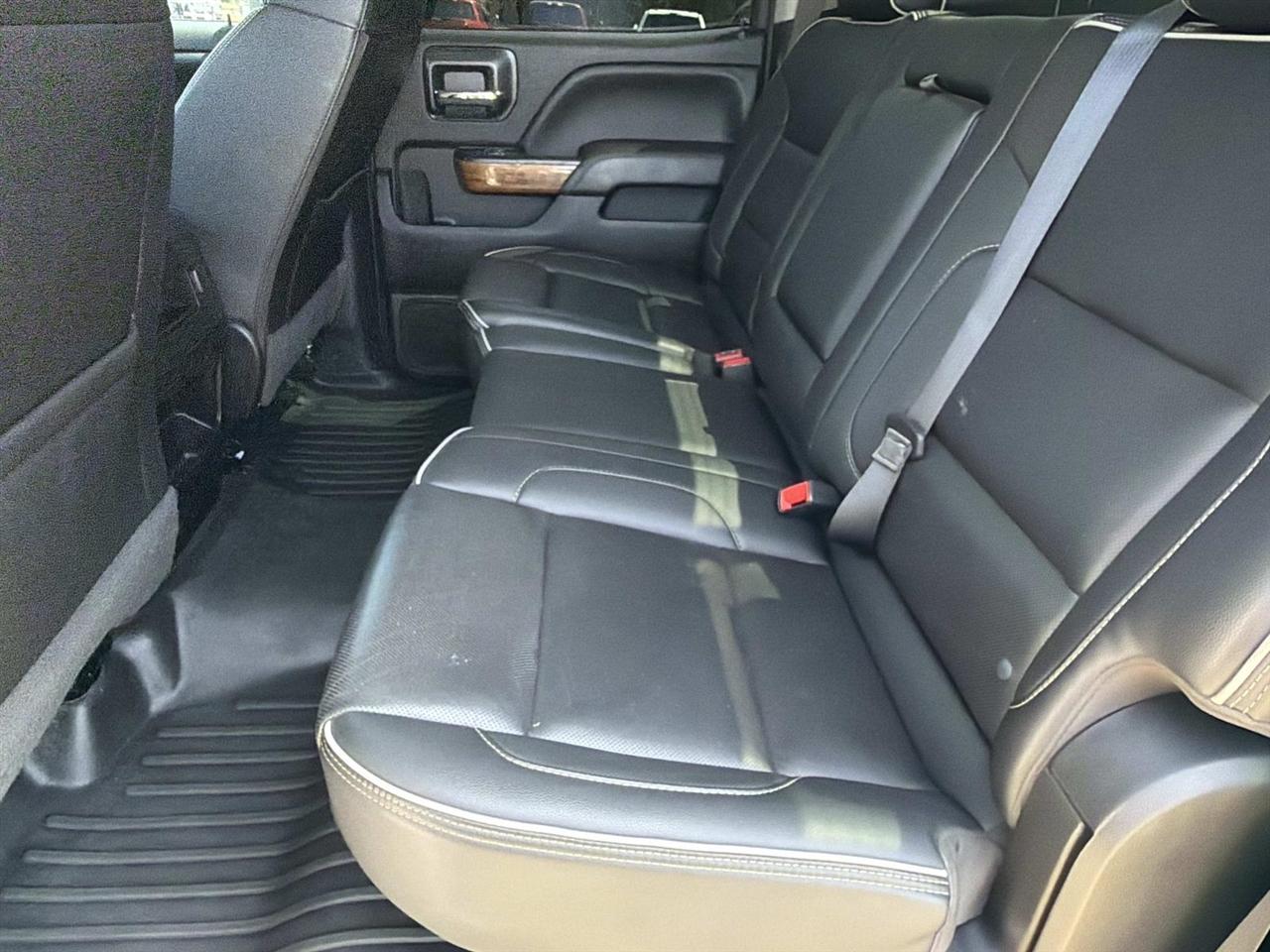 Chevrolet Silverado 2500HD 4WD Crew Cab 153.7" High Country 2019