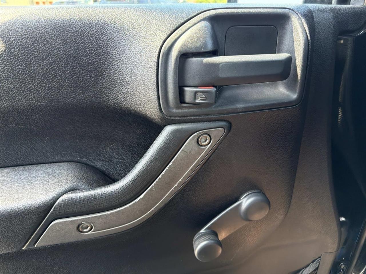 Jeep Wrangler 4WD 2dr Sport 2011