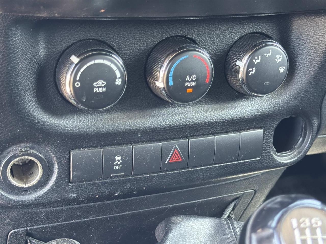 Jeep Wrangler 4WD 2dr Sport 2011