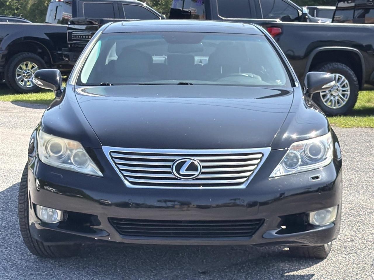 Lexus LS 460 4dr Sdn RWD 2011