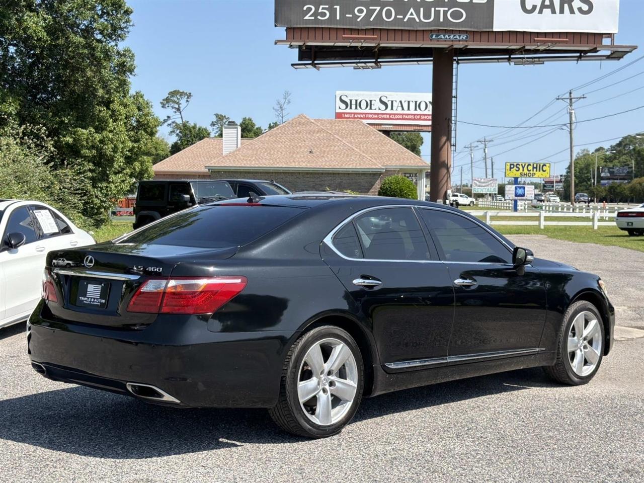 Lexus LS 460 4dr Sdn RWD 2011