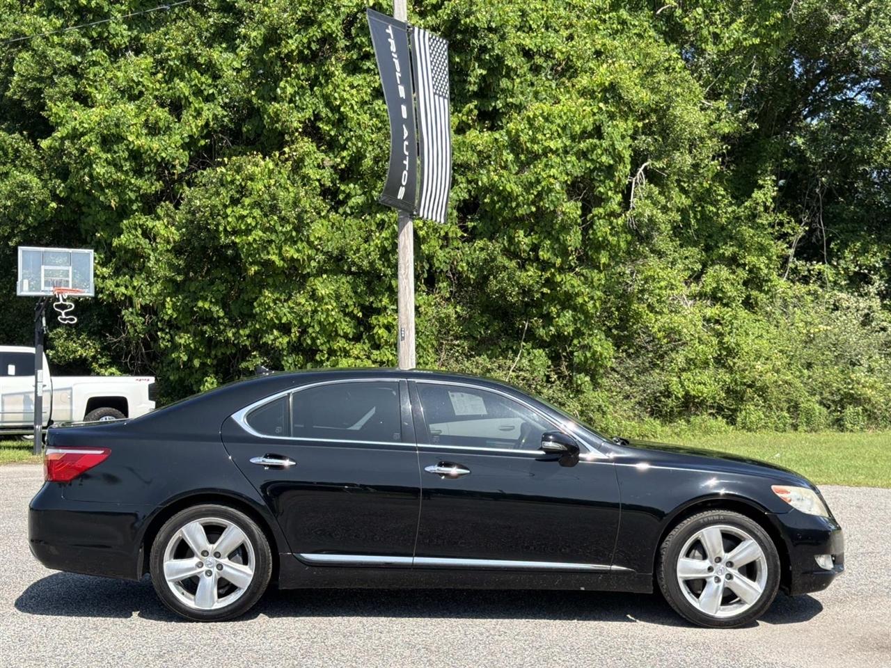 Lexus LS 460 4dr Sdn RWD 2011