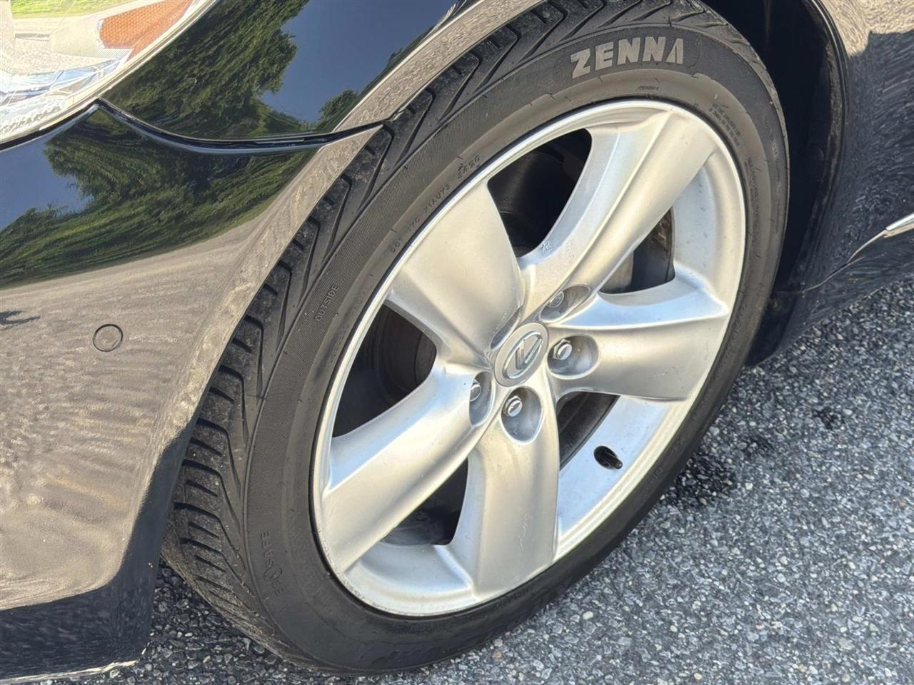 Lexus LS 460 4dr Sdn RWD 2011