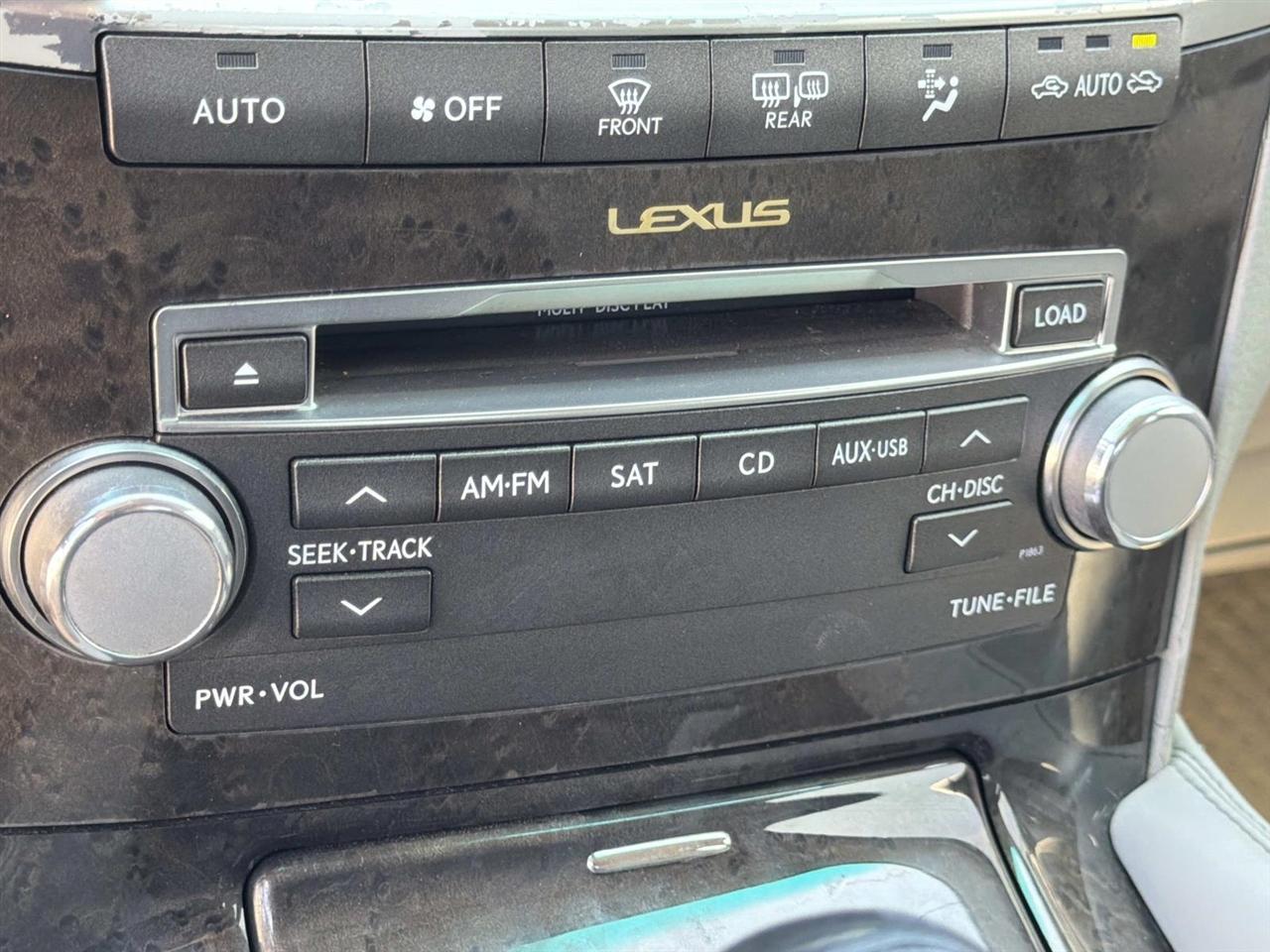 Lexus LS 460 4dr Sdn RWD 2011