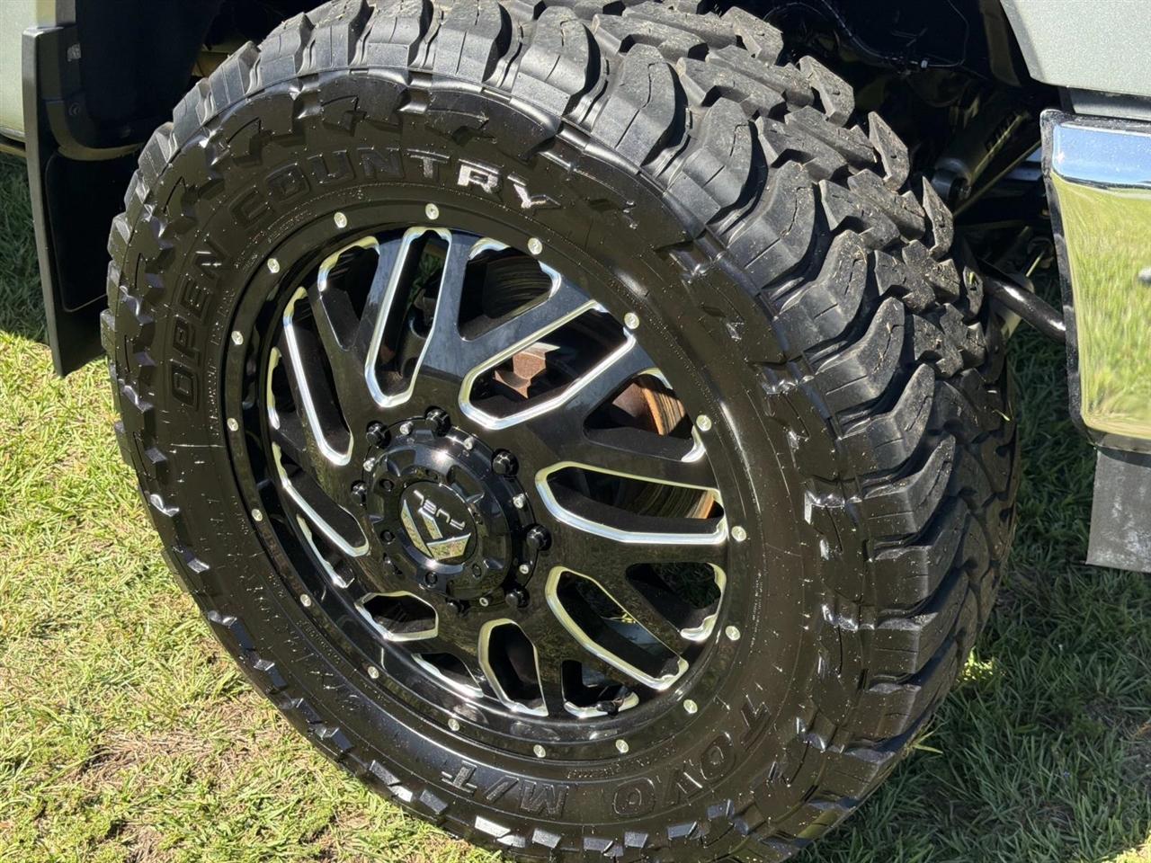 Ford Super Duty F-350 DRW King Ranch 4WD Crew Cab 8' Box 2023