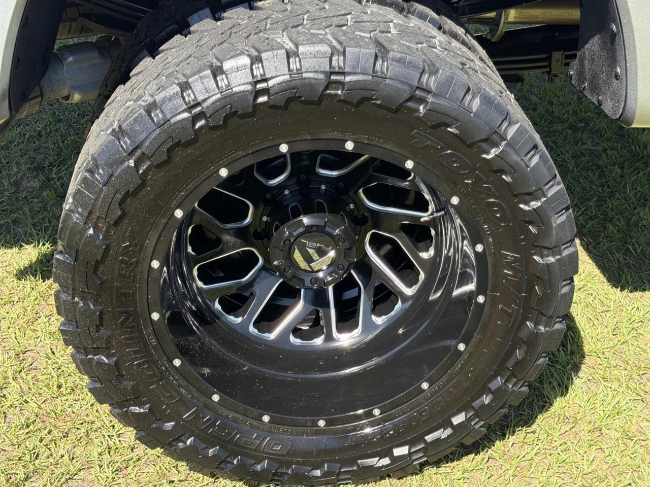 Ford Super Duty F-350 DRW King Ranch 4WD Crew Cab 8' Box 2023