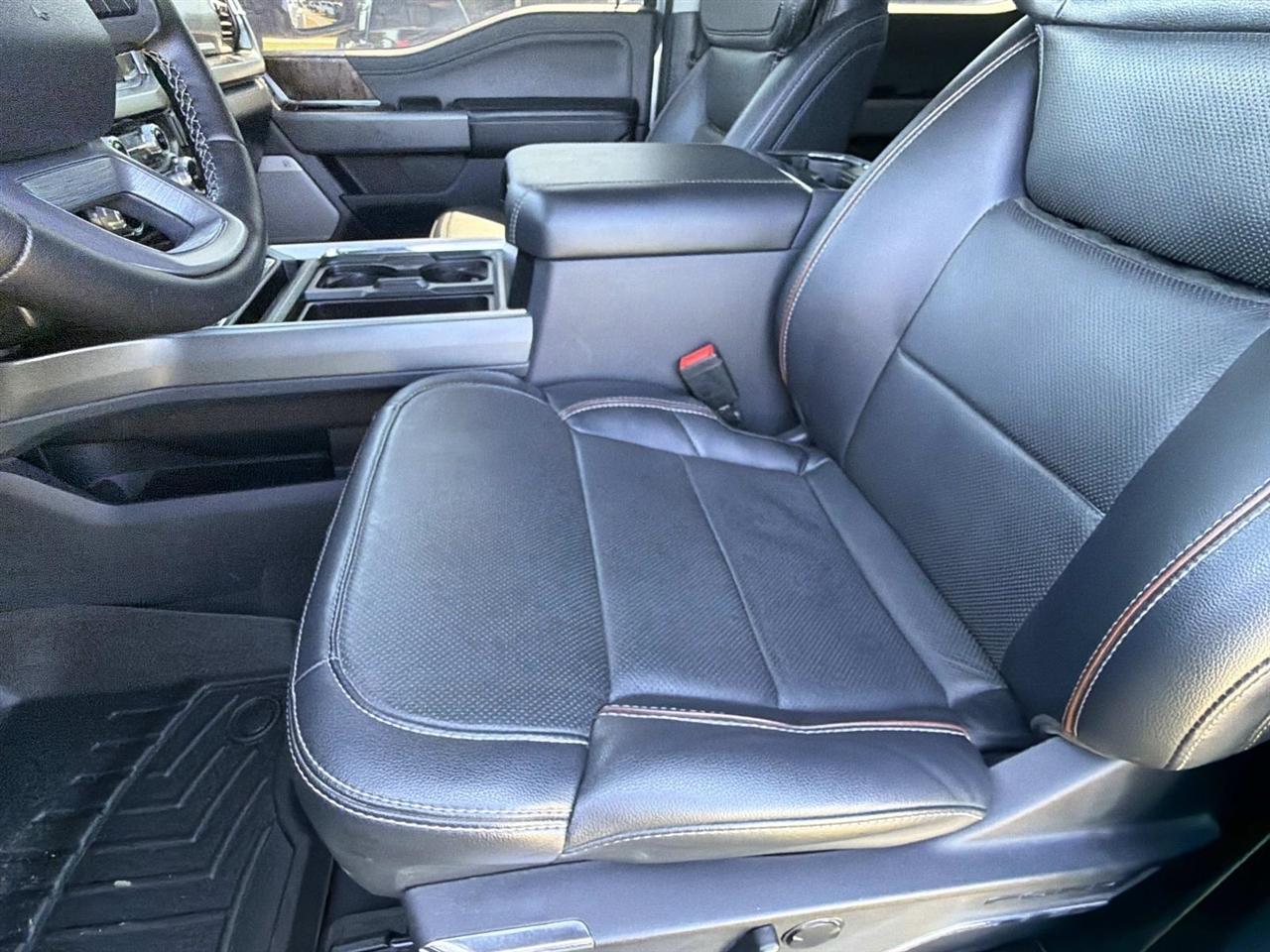 Ford Super Duty F-350 DRW King Ranch 4WD Crew Cab 8' Box 2023