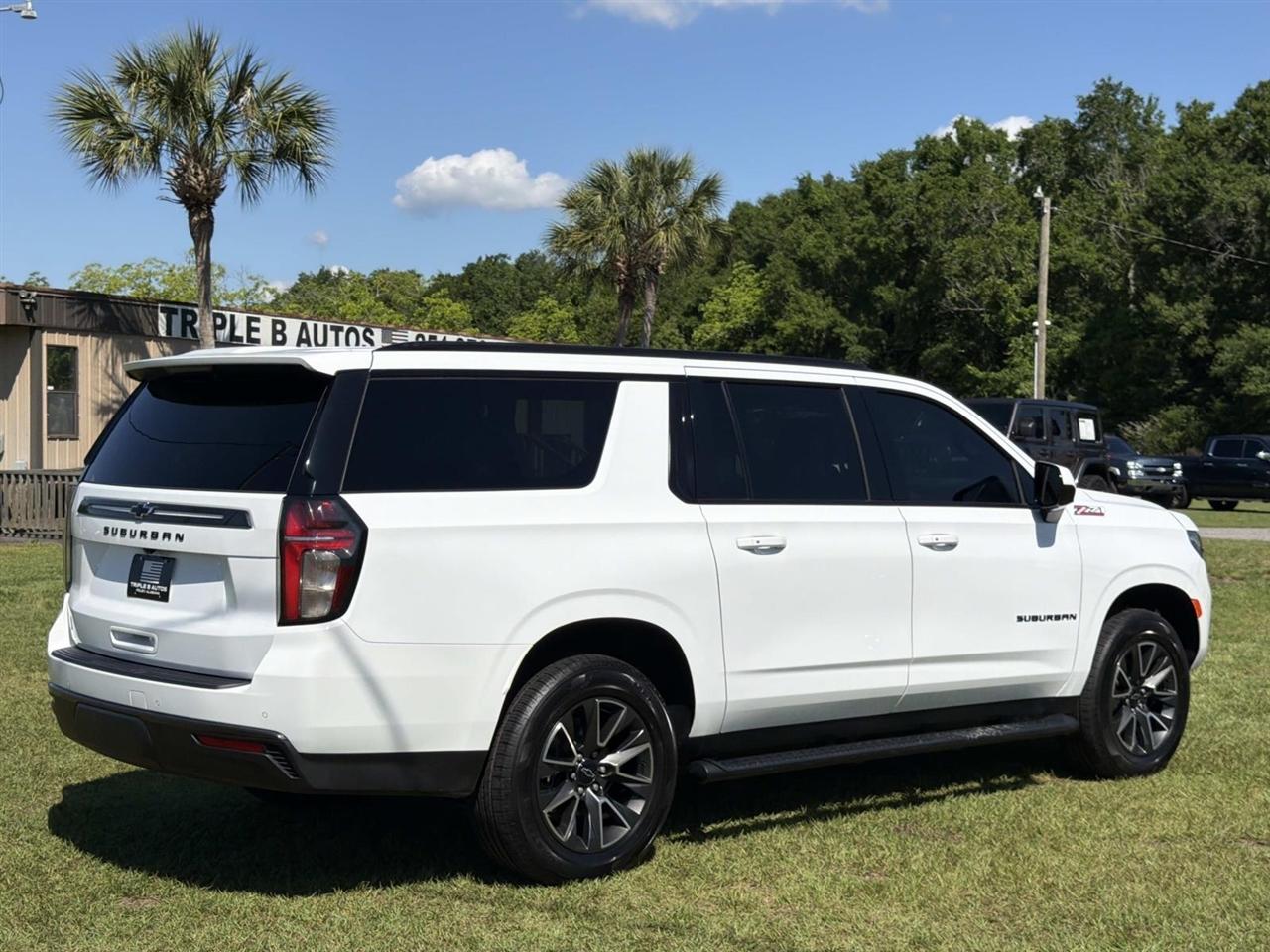 Chevrolet Suburban 4WD 4dr Z71 2022