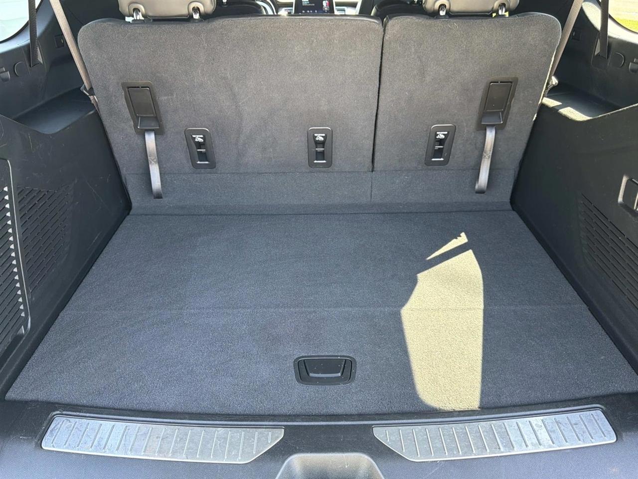 Chevrolet Suburban 4WD 4dr Z71 2022
