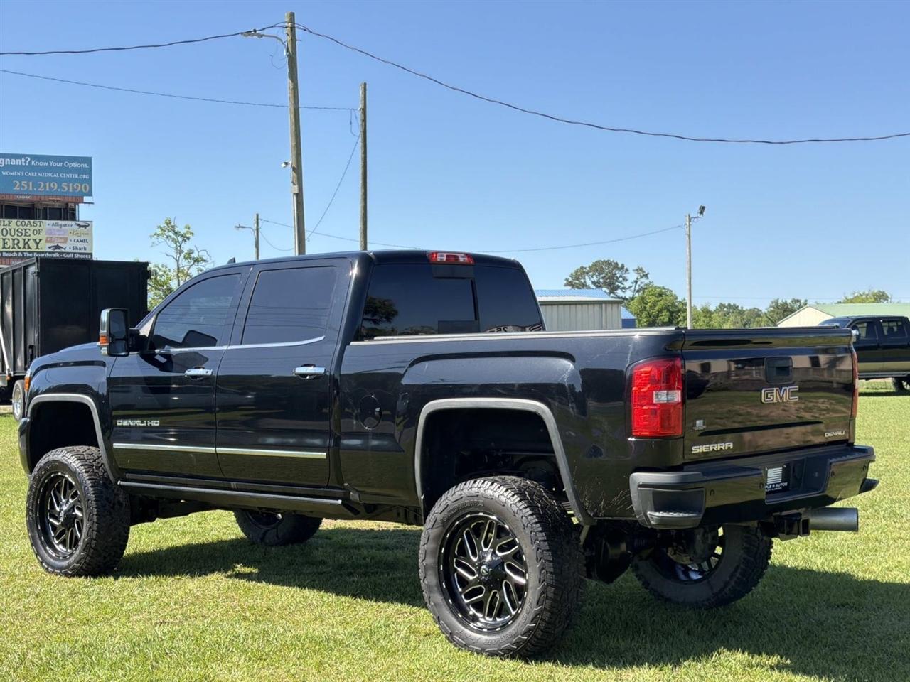 GMC Sierra 2500HD 4WD Crew Cab 153.7" Denali 2019