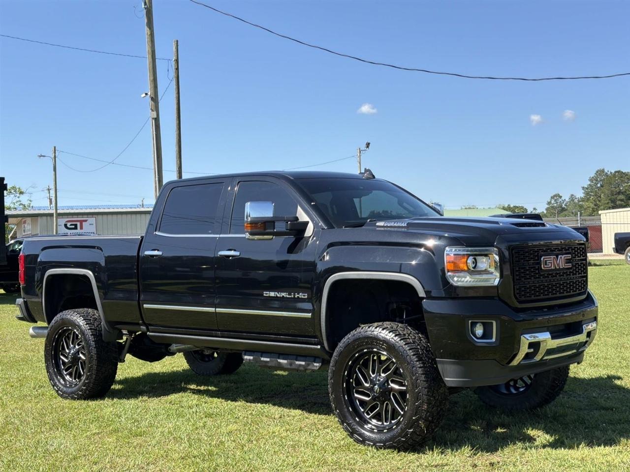 GMC Sierra 2500HD 4WD Crew Cab 153.7" Denali 2019