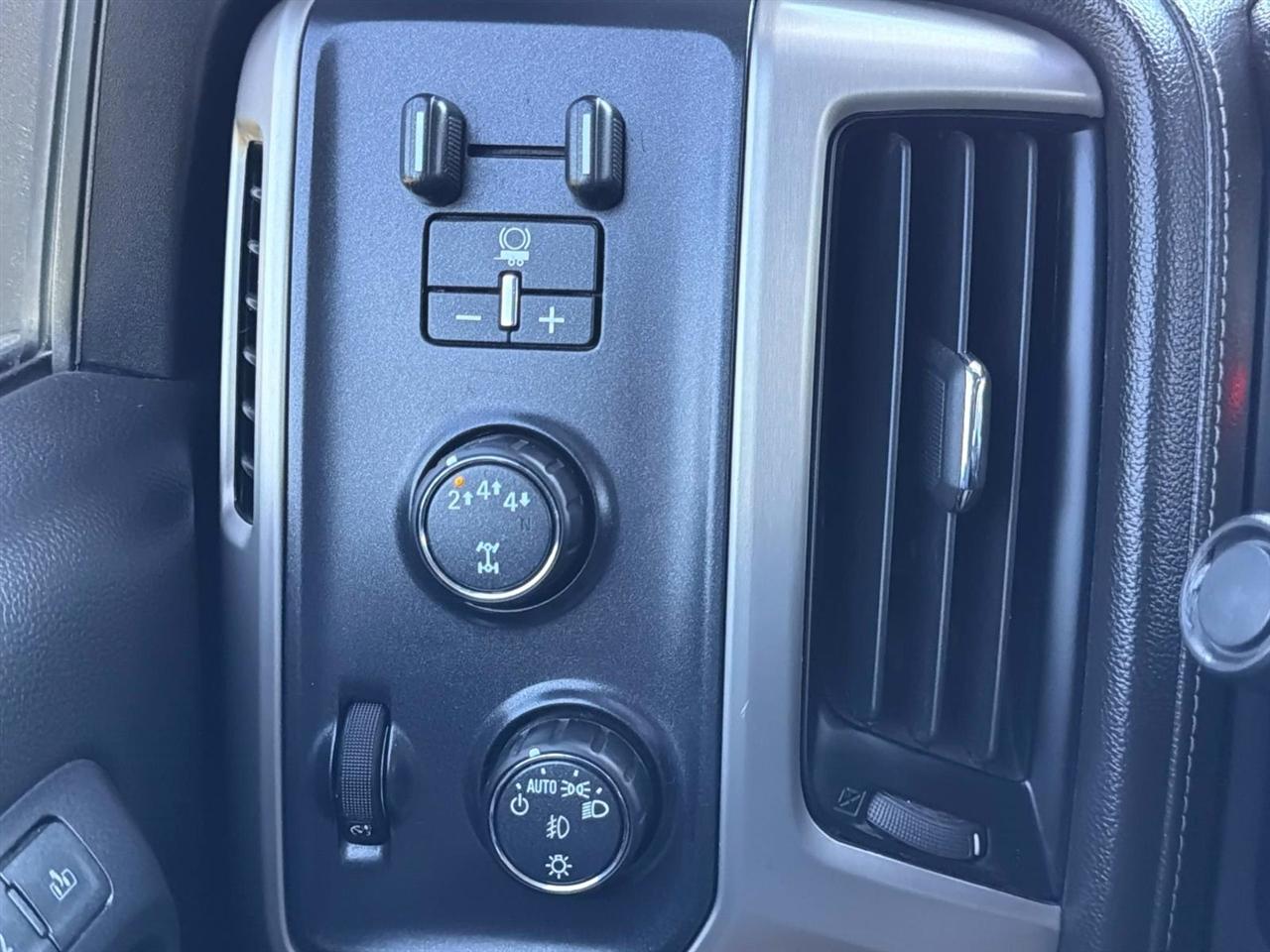 GMC Sierra 2500HD 4WD Crew Cab 153.7" Denali 2019