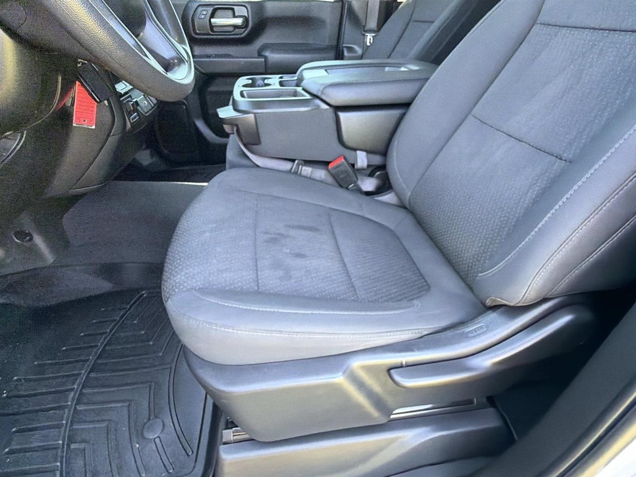 Chevrolet Silverado 2500HD 4WD Crew Cab 159" Custom 2023