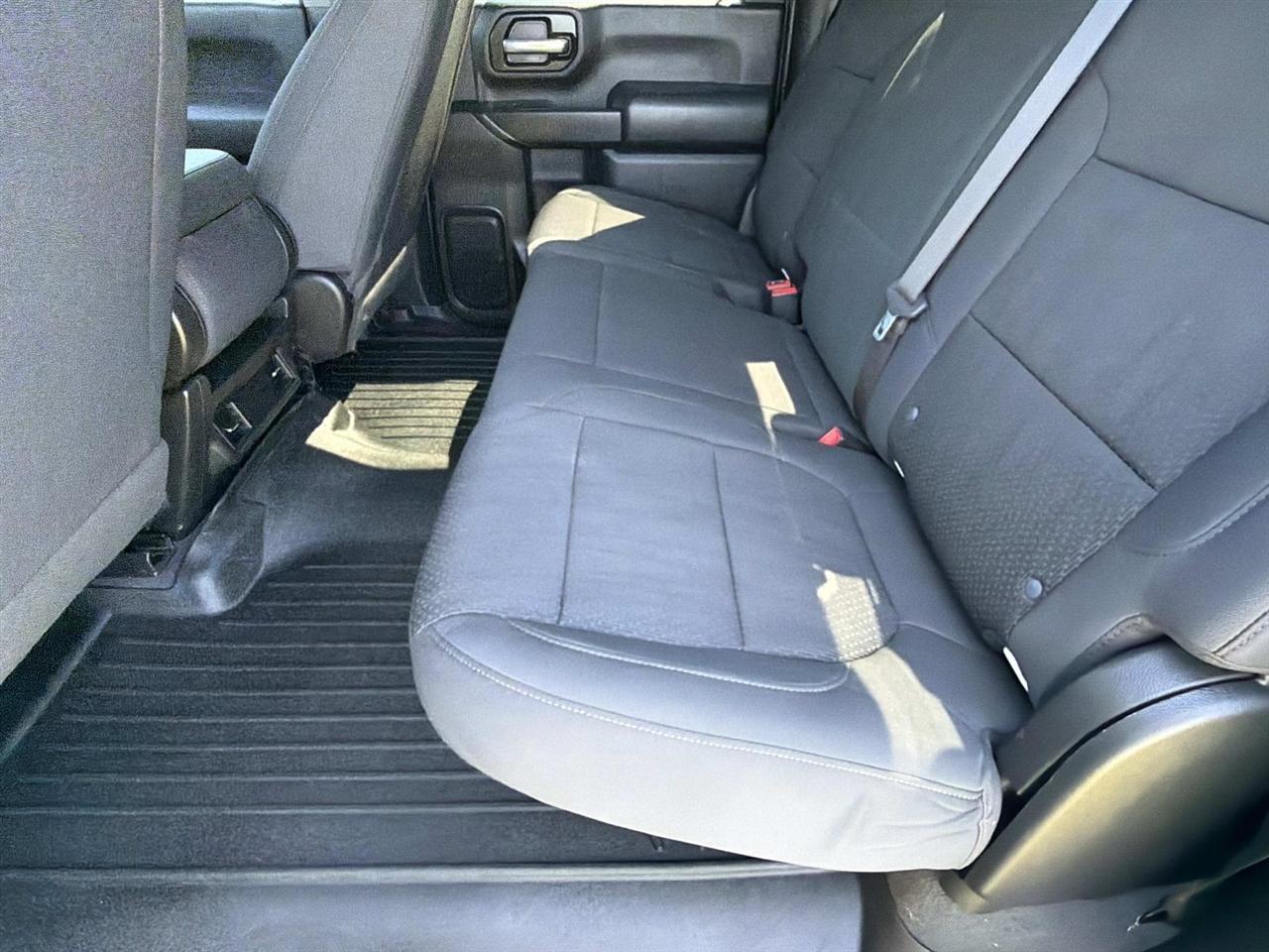 Chevrolet Silverado 2500HD 4WD Crew Cab 159" Custom 2023