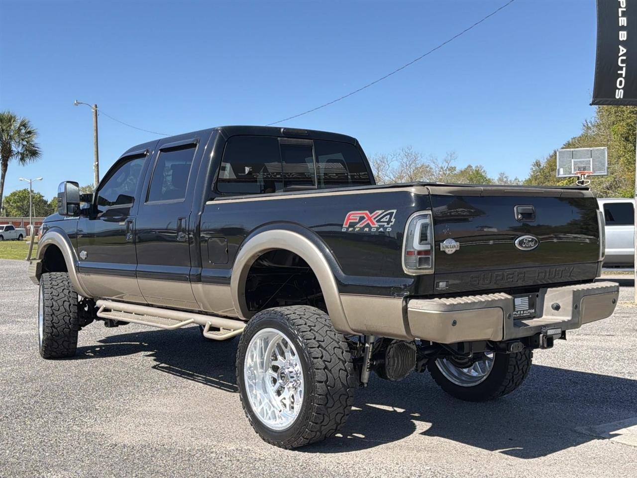 Ford Super Duty F-250 SRW 4WD Crew Cab 156" King Ranch 2012