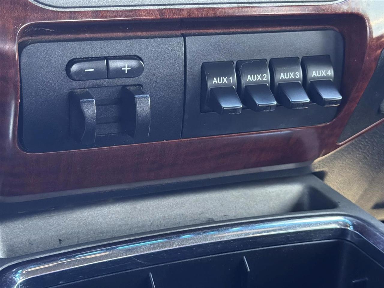 Ford Super Duty F-250 SRW 4WD Crew Cab 156" King Ranch 2012