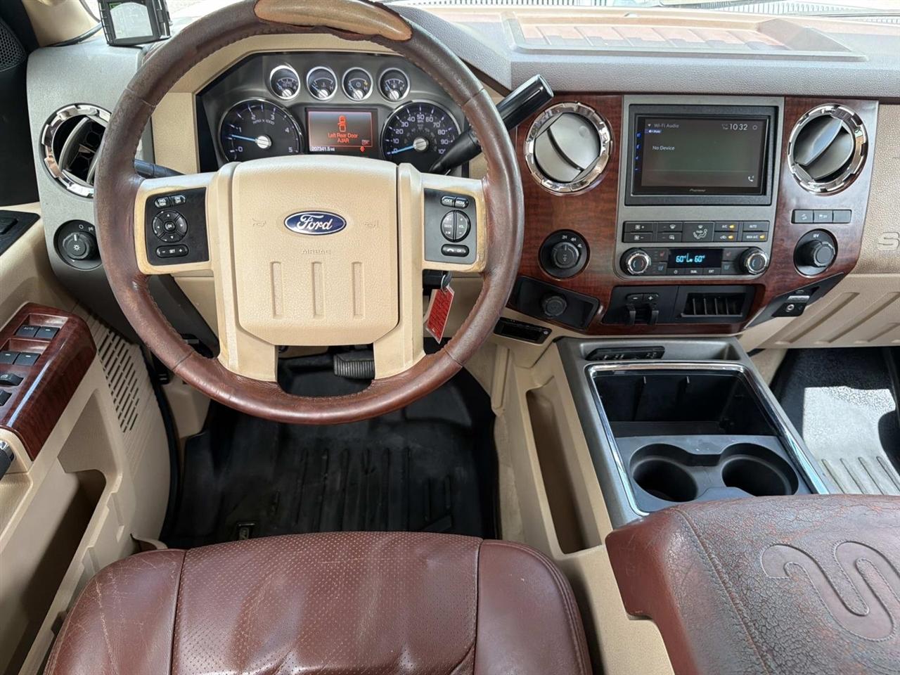 Ford Super Duty F-250 SRW 4WD Crew Cab 156" King Ranch 2011