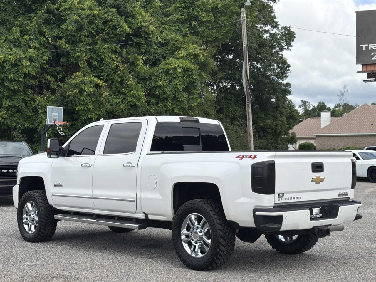 Chevrolet Silverado 2500HD 4WD Crew Cab 153.7" High Country 2019