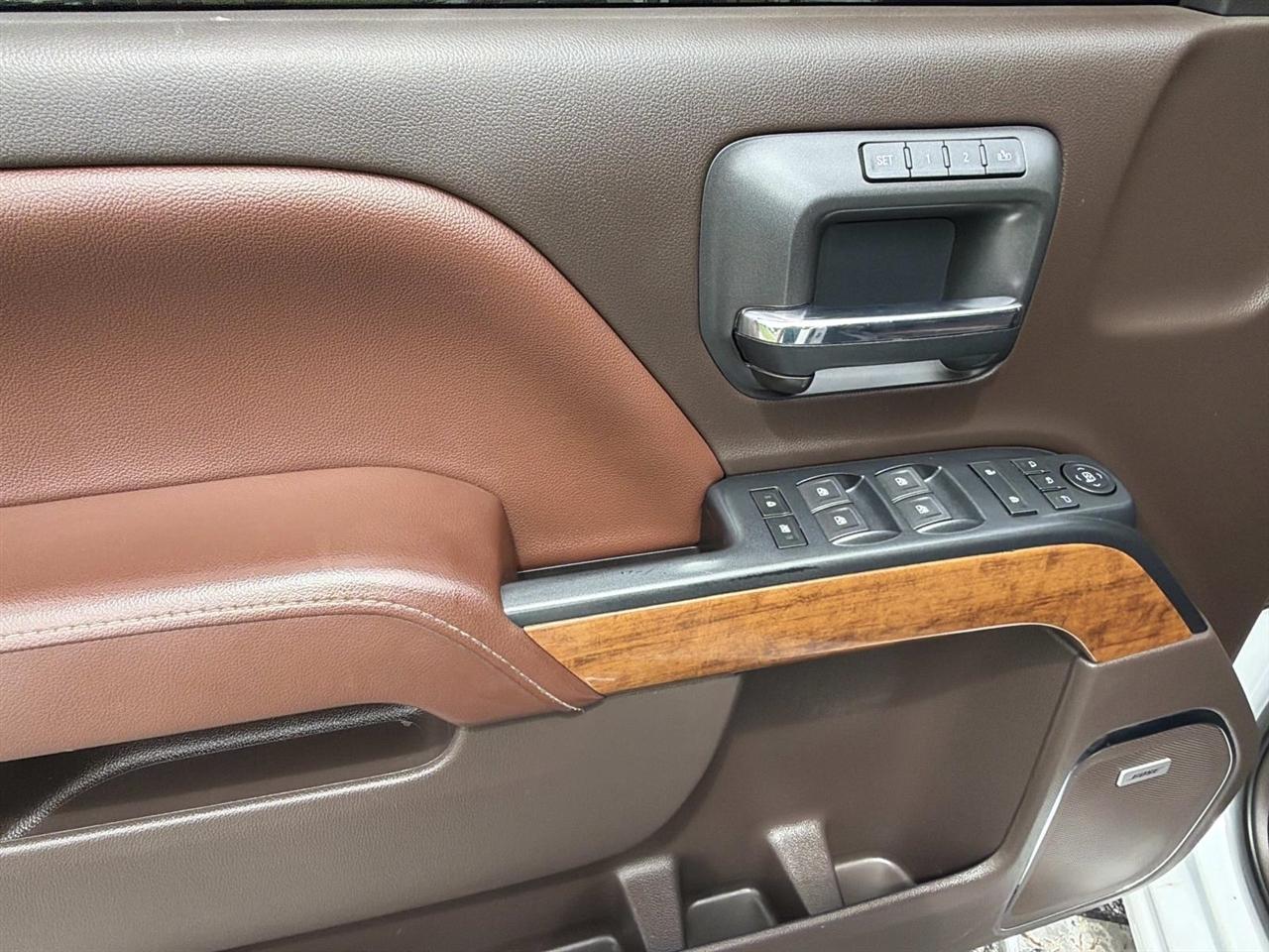 Chevrolet Silverado 2500HD 4WD Crew Cab 153.7" High Country 2019