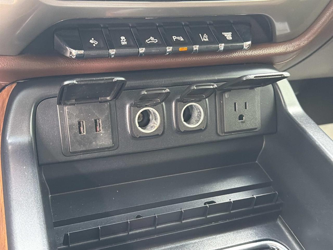 Chevrolet Silverado 2500HD 4WD Crew Cab 153.7" High Country 2019