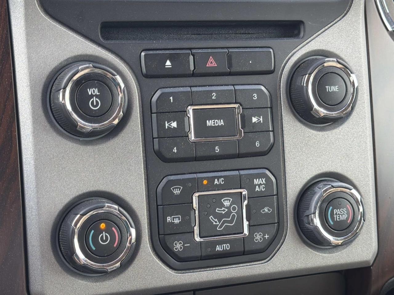 Ford Super Duty F-250 SRW 4WD Crew Cab 172" Platinum 2016