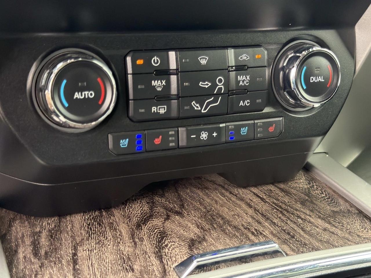 Ford Super Duty F-250 SRW King Ranch 4WD Crew Cab 8' Box 2019