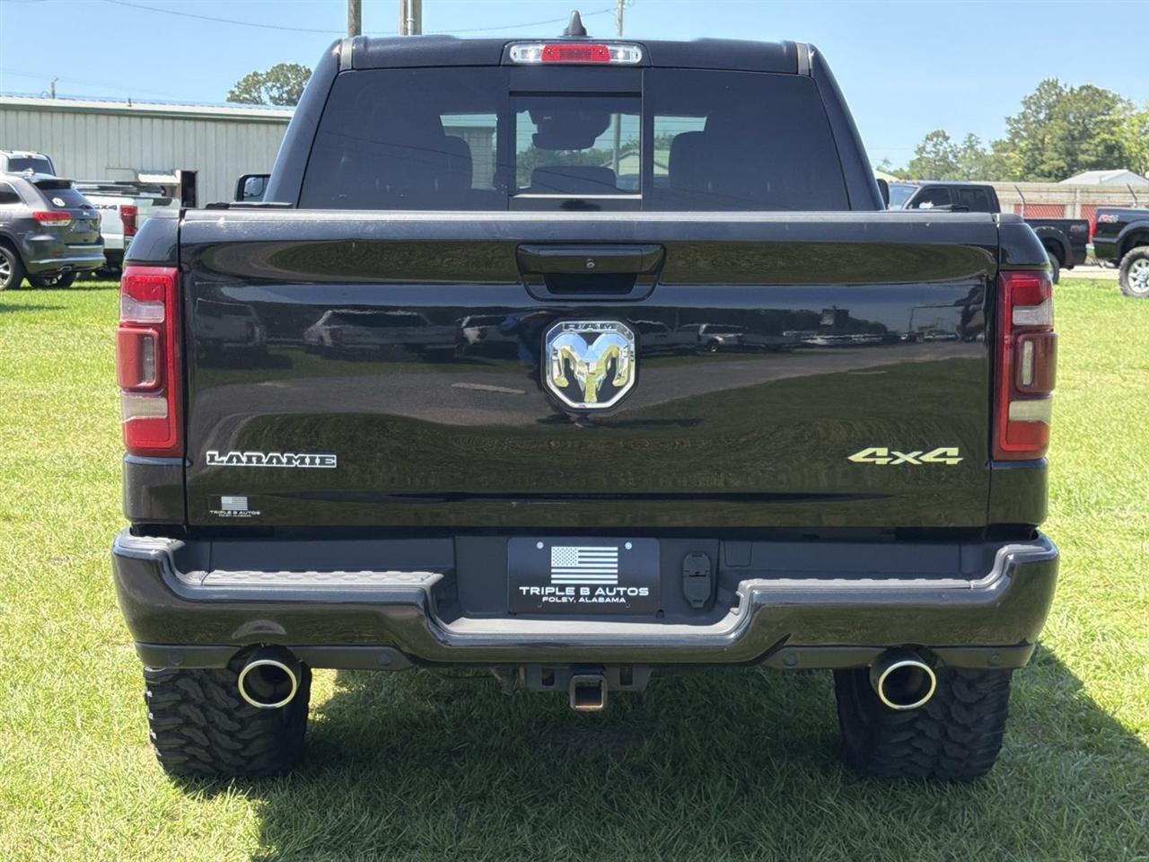 RAM 1500 Laramie 4x4 Crew Cab 5'7" Box 2019
