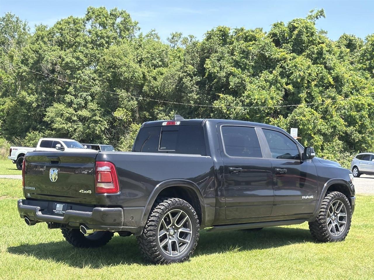 RAM 1500 Laramie 4x4 Crew Cab 5'7" Box 2019