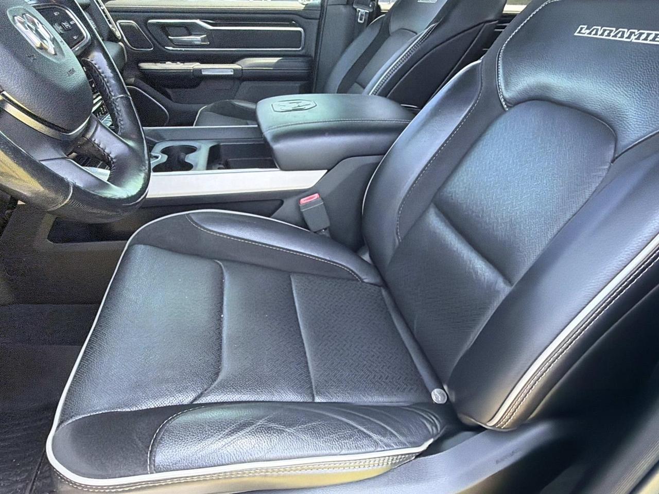 RAM 1500 Laramie 4x4 Crew Cab 5'7" Box 2019