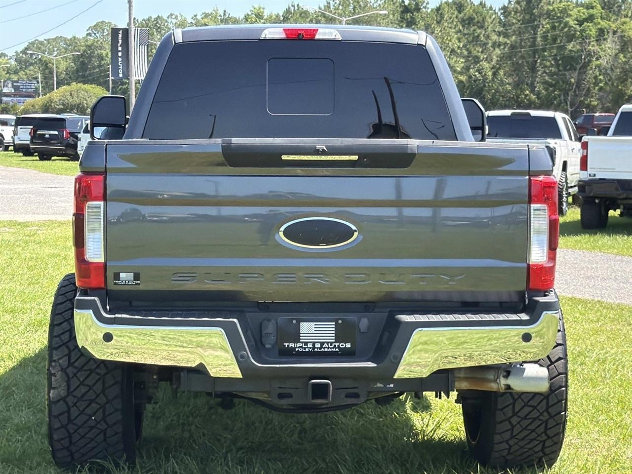 Ford Super Duty F-250 SRW King Ranch 4WD Crew Cab 8' Box 2017