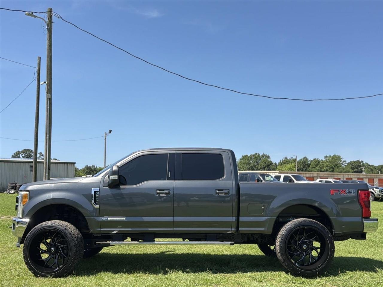 Ford Super Duty F-250 SRW King Ranch 4WD Crew Cab 8' Box 2017