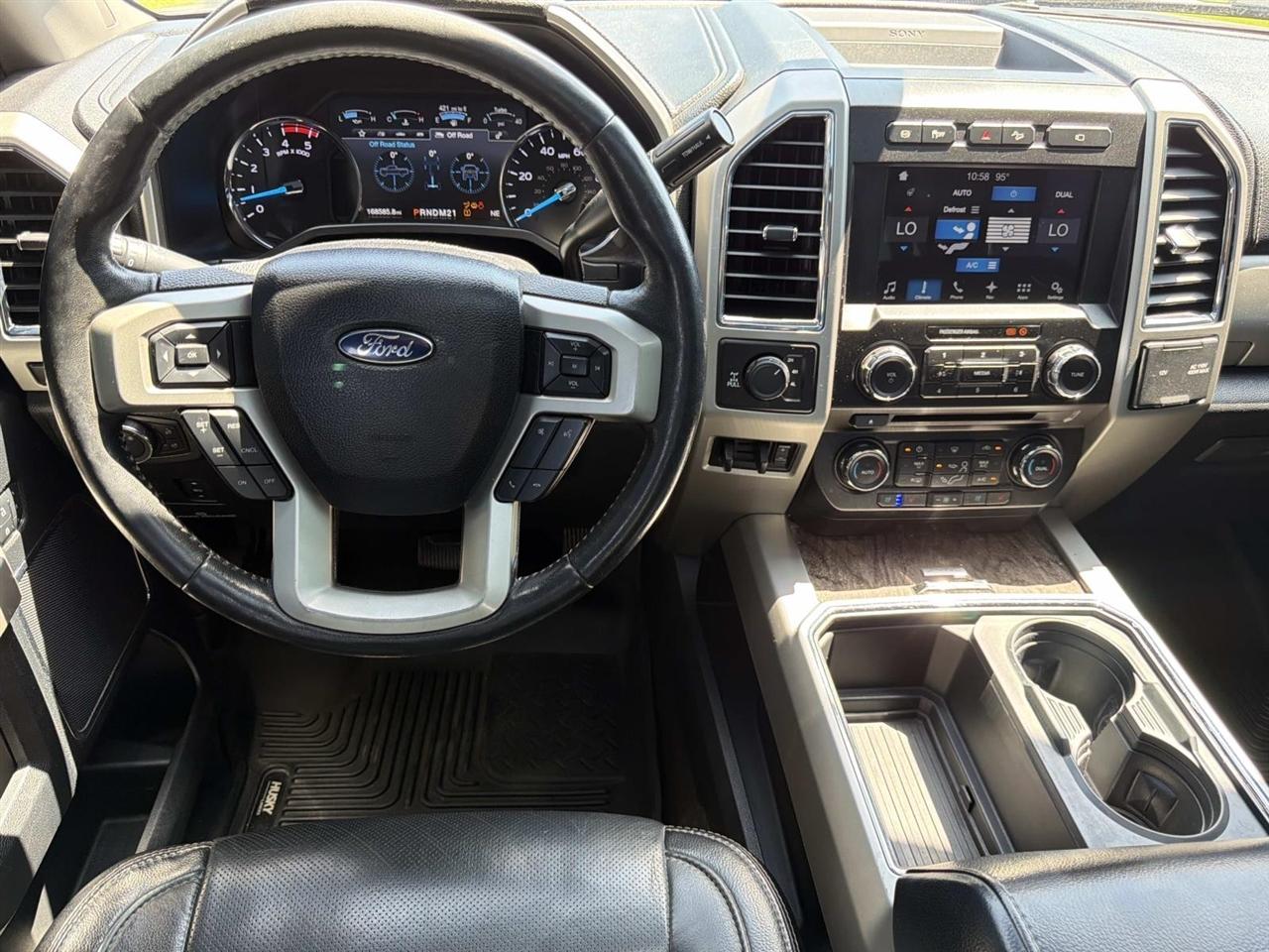 Ford Super Duty F-250 SRW King Ranch 4WD Crew Cab 8' Box 2017
