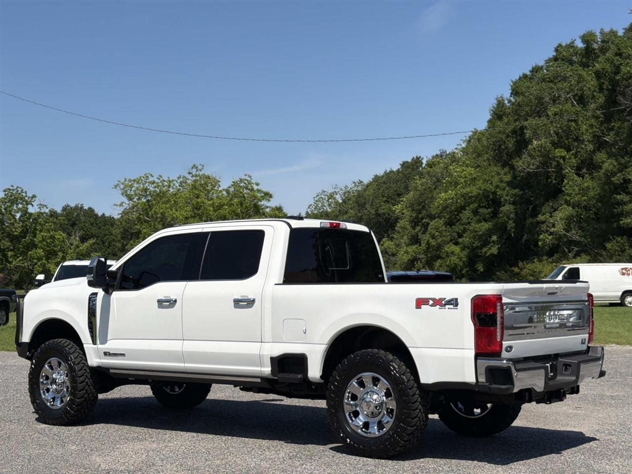 Ford Super Duty F-250 SRW King Ranch 4WD Crew Cab 8' Box 2025