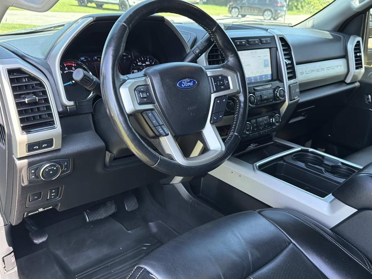 Ford Super Duty F-250 SRW King Ranch 4WD Crew Cab 8' Box 2021