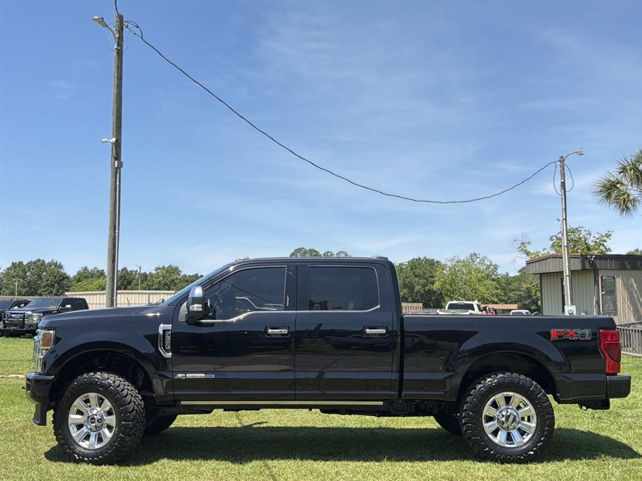 Ford Super Duty F-350 SRW King Ranch 4WD Crew Cab 8' Box 2022
