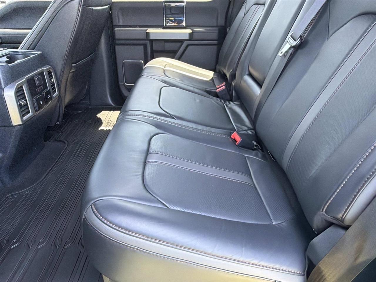Ford Super Duty F-350 SRW King Ranch 4WD Crew Cab 8' Box 2022