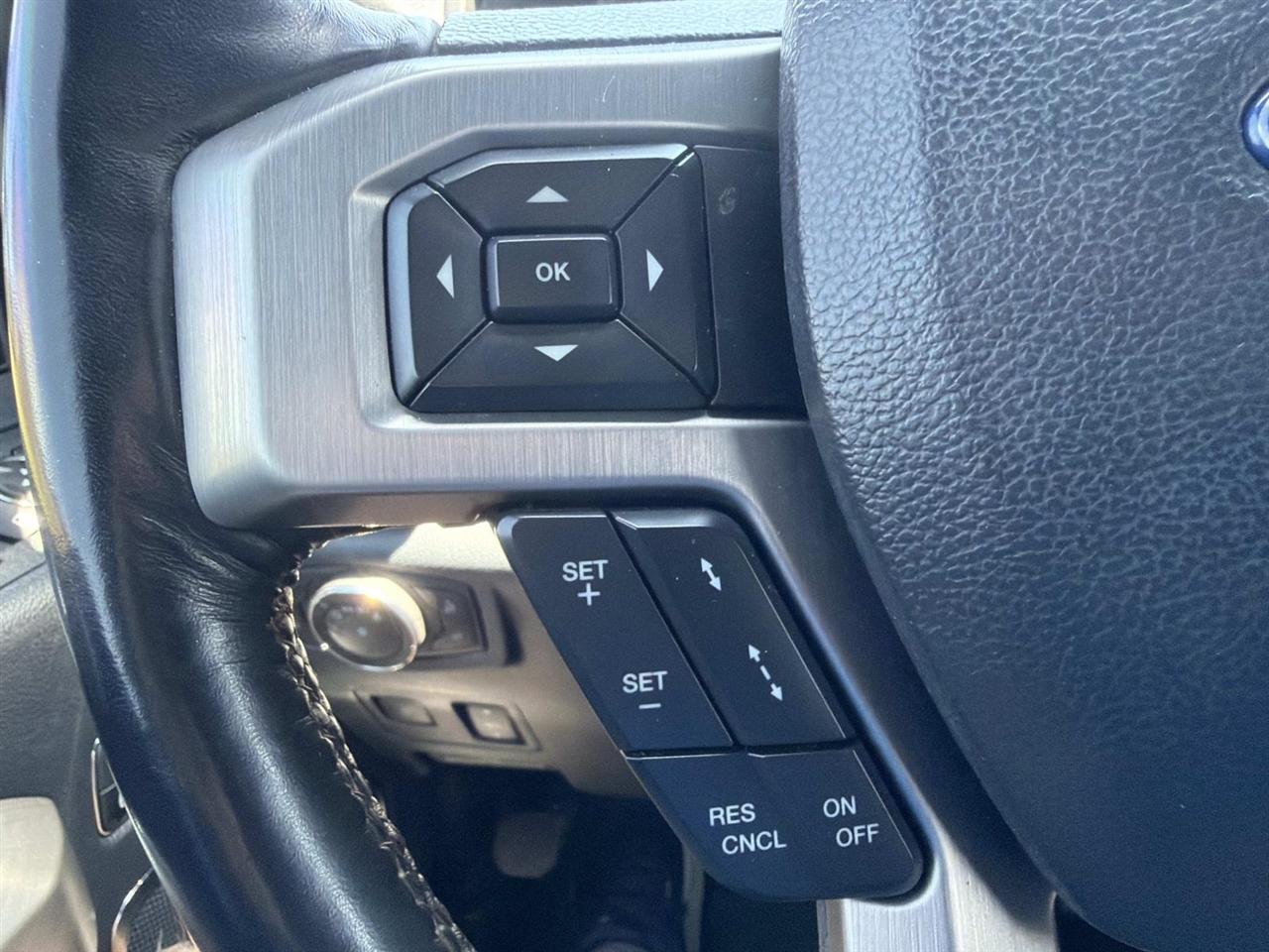 Ford Super Duty F-350 SRW King Ranch 4WD Crew Cab 8' Box 2022