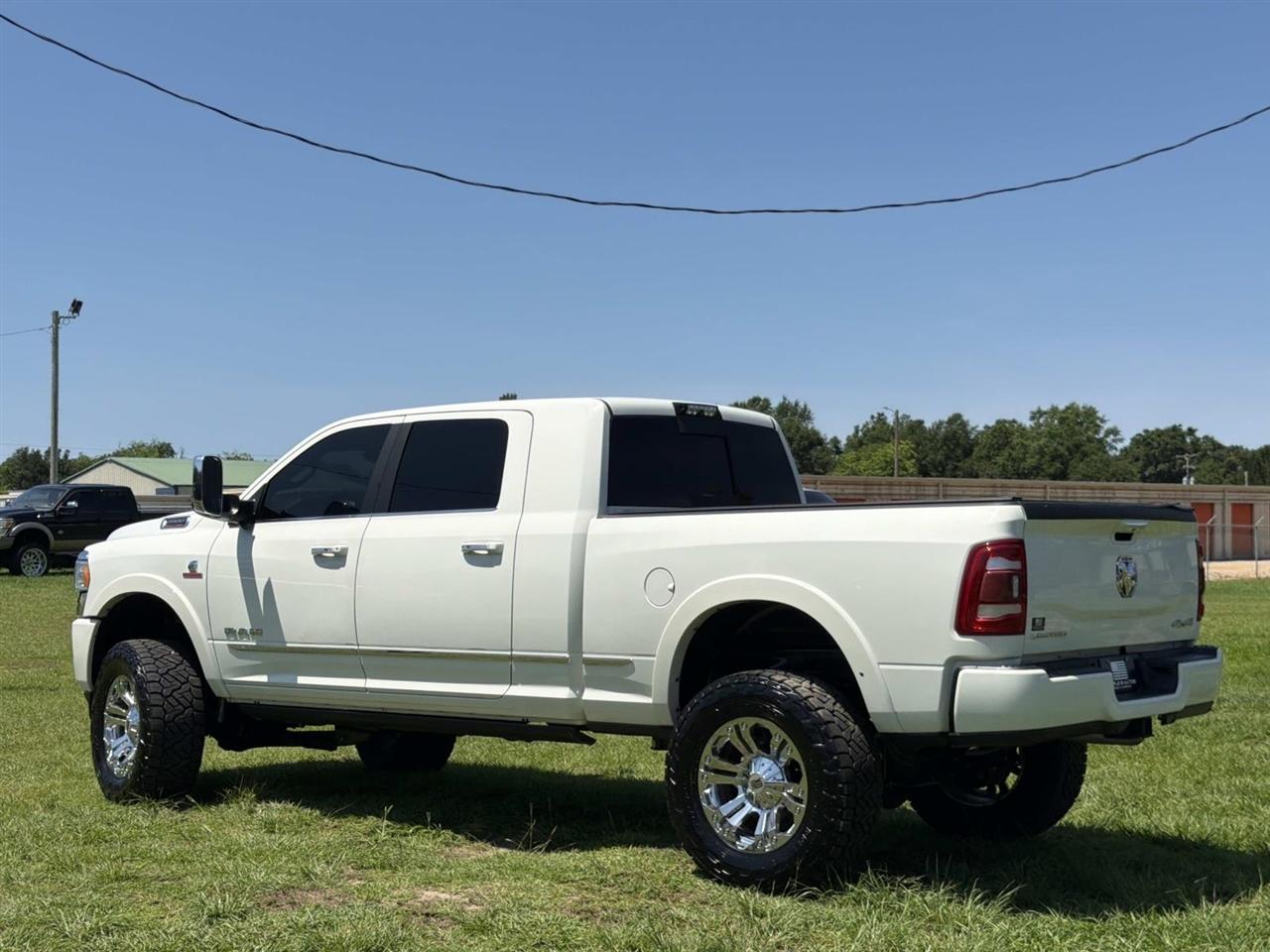 RAM 2500 Limited 4x4 Mega Cab 6'4" Box 2020