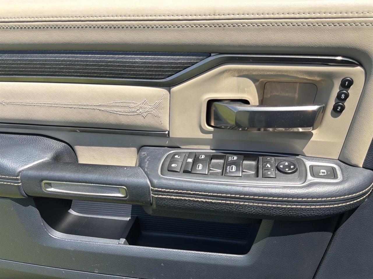 RAM 2500 Limited 4x4 Mega Cab 6'4" Box 2020